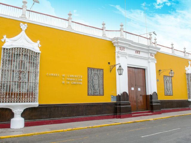 Fachada-CCLL