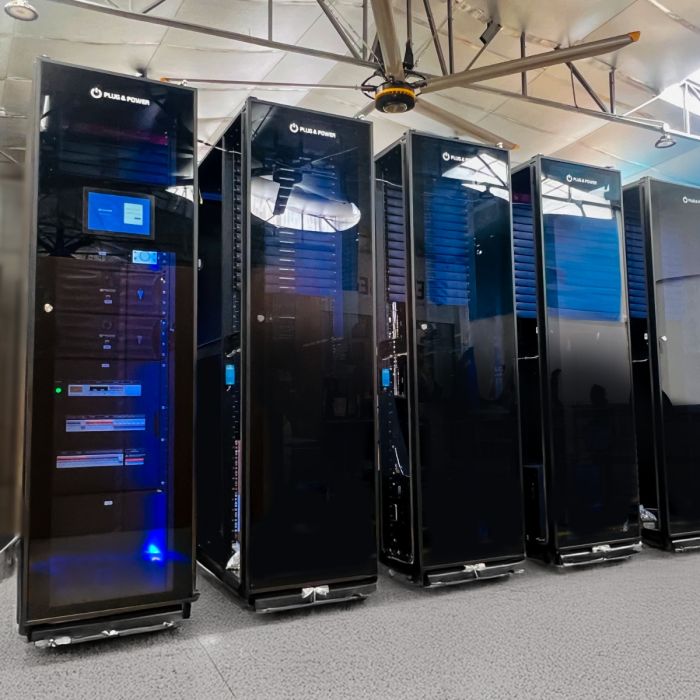 Micro Data Center Plug&Power